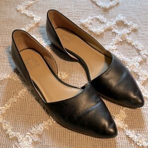 VGUC - Naturalizer Women’s Samantha Flat, black leather, size 8.5